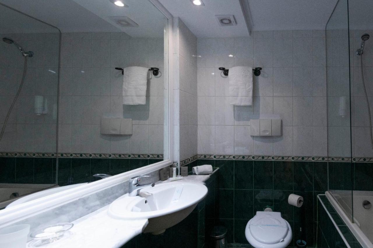 Hotel Randy Constanta Bagian luar foto
